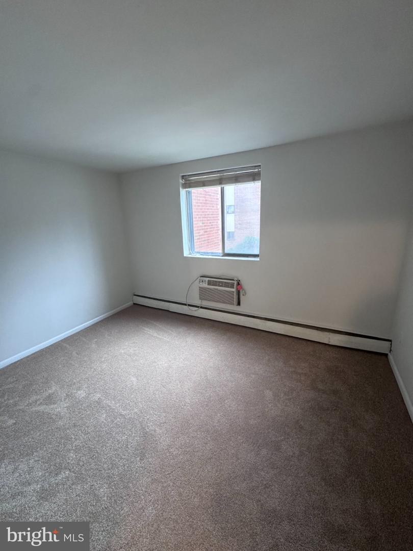 100 E Glenolden Ave #b-11 Property Photo 6