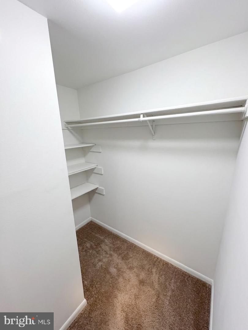 100 E Glenolden Ave #b-11 Property Photo 10