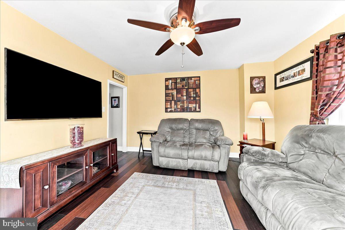 726 Brooke Cir Property Photo 15