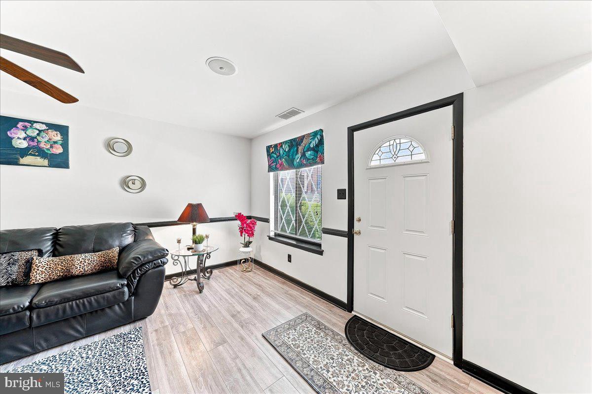 5200 Hilltop Dr #j11 Property Photo 8