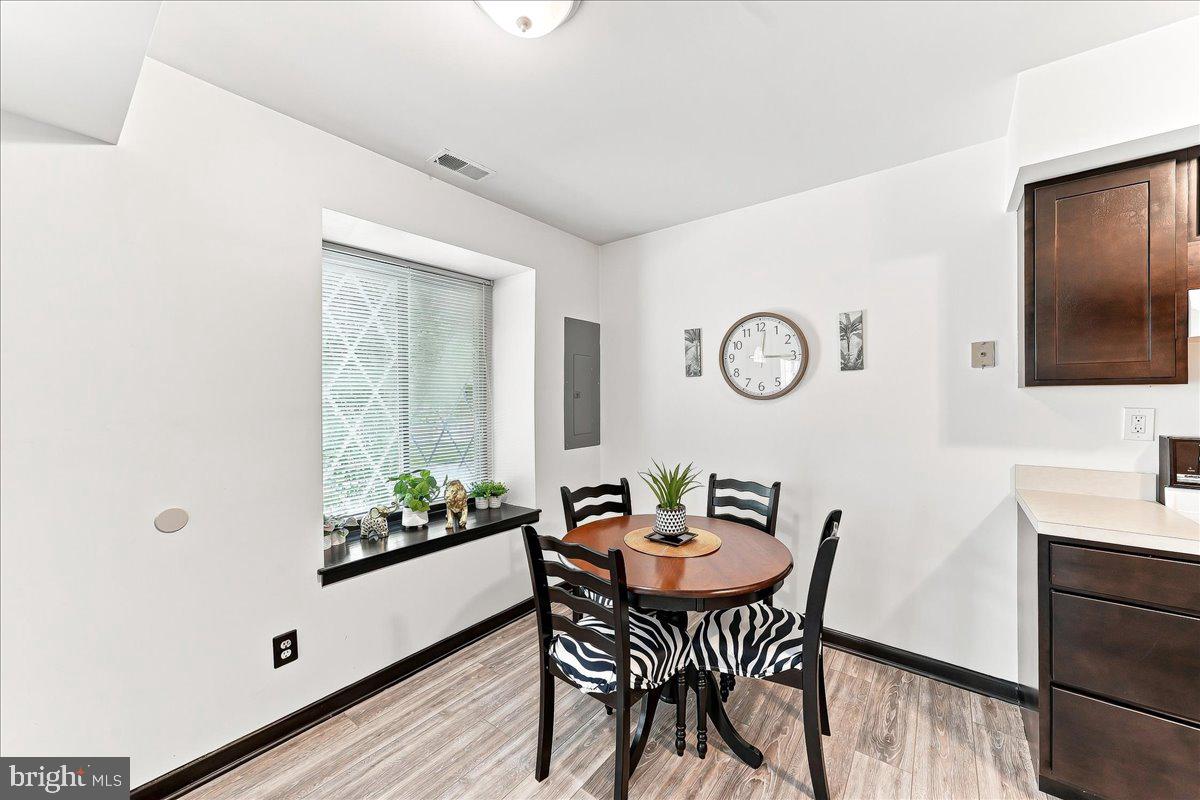 5200 Hilltop Dr #j11 Property Photo 10
