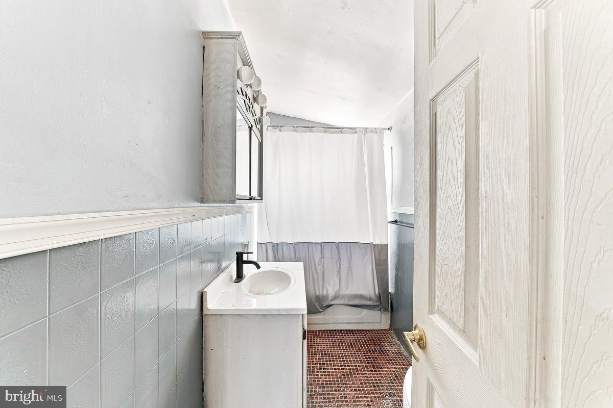 426 Folsom Ave Property Photo 14