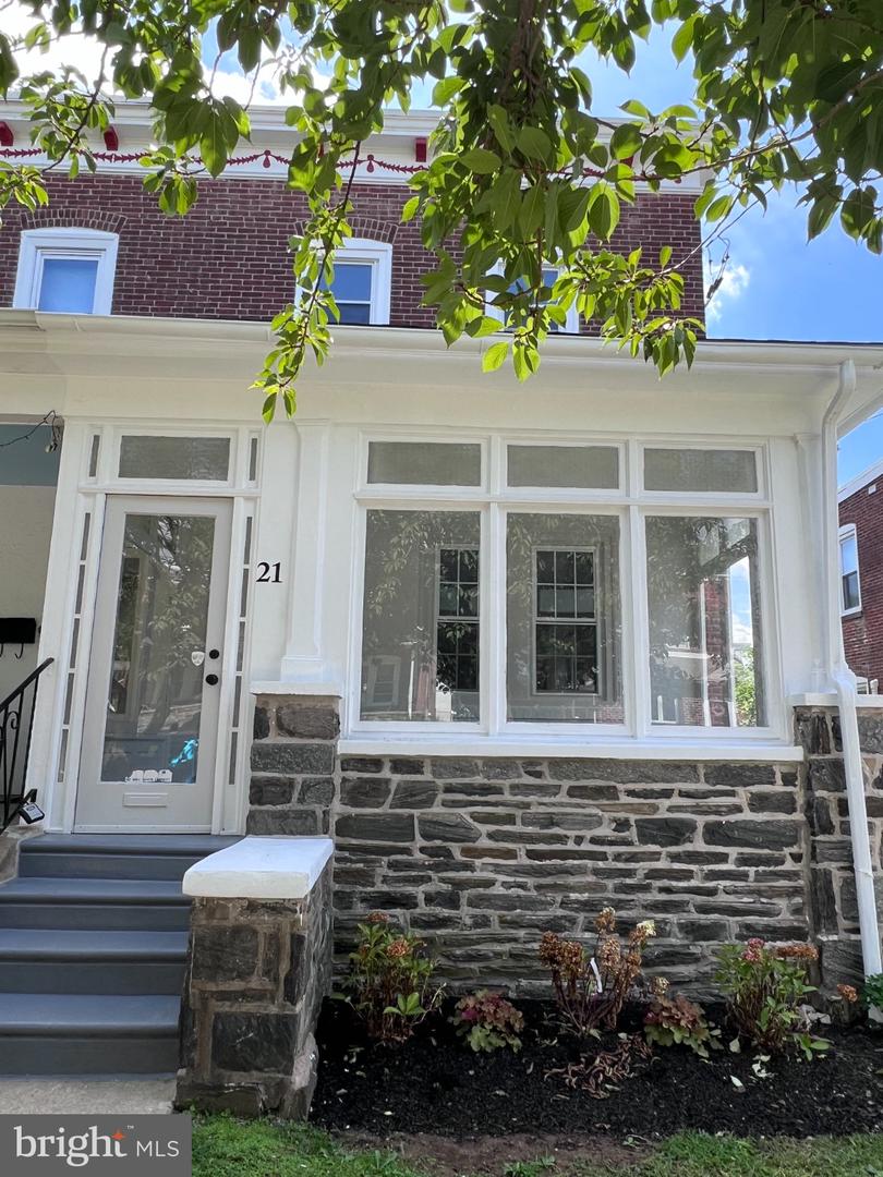 21 W Langhorne Ave Property Photo 4