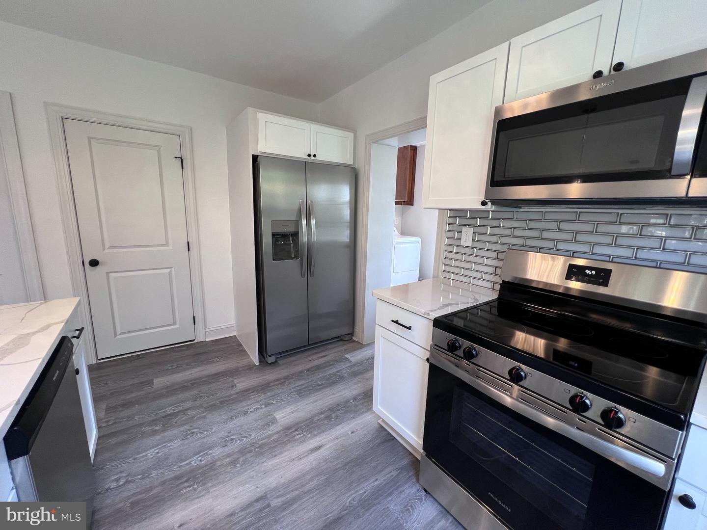 21 W Langhorne Ave Property Photo 13
