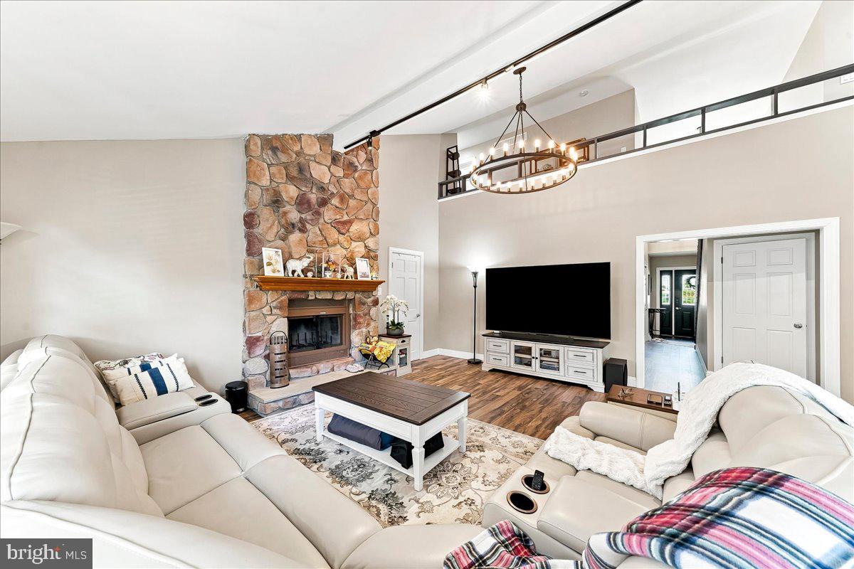 2 Paxon Cir Property Photo 5