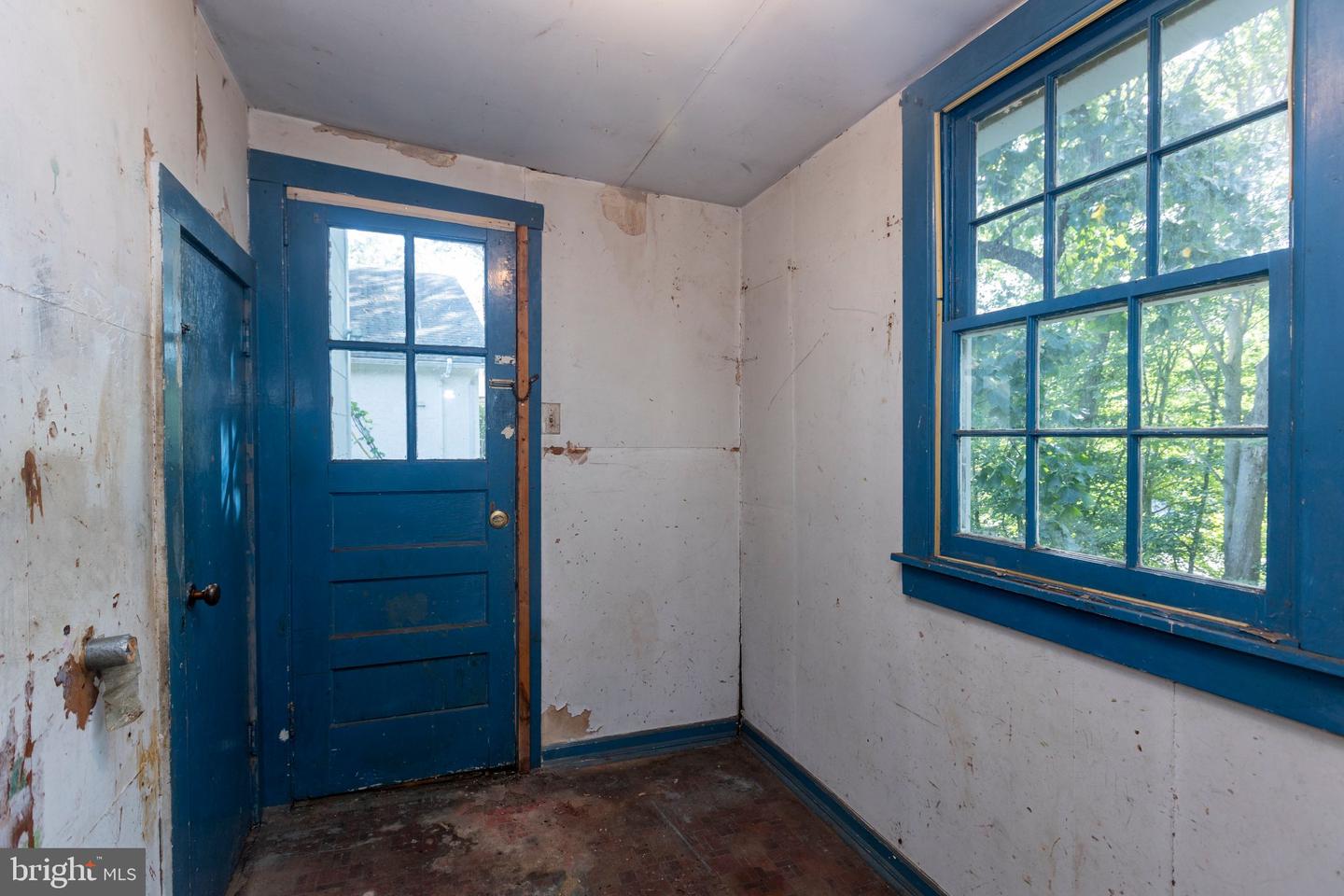 1504 Delmont Ave Property Photo 14