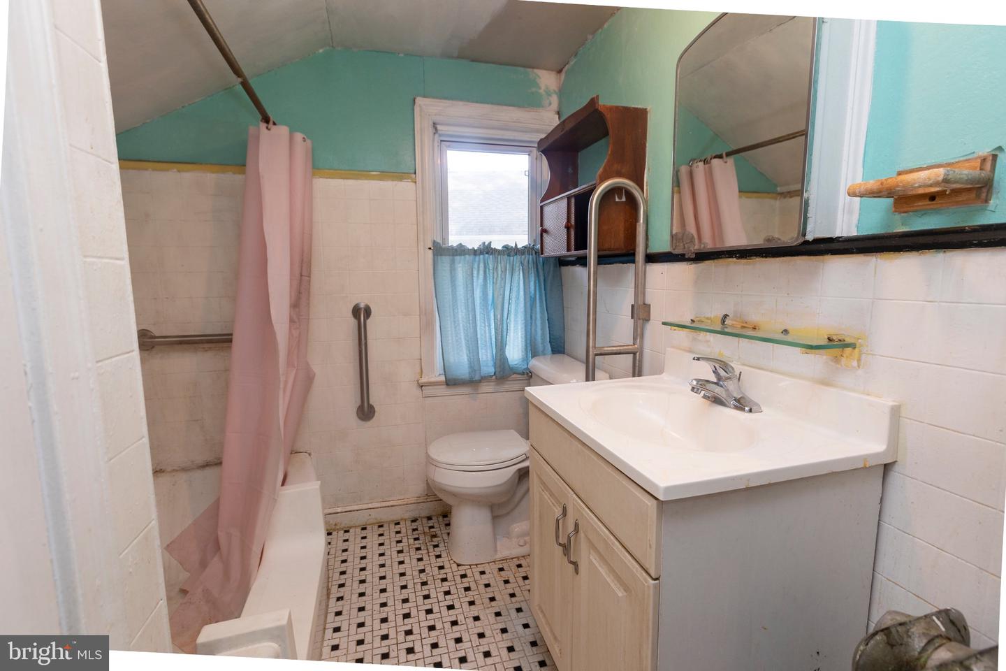 1504 Delmont Ave Property Photo 19