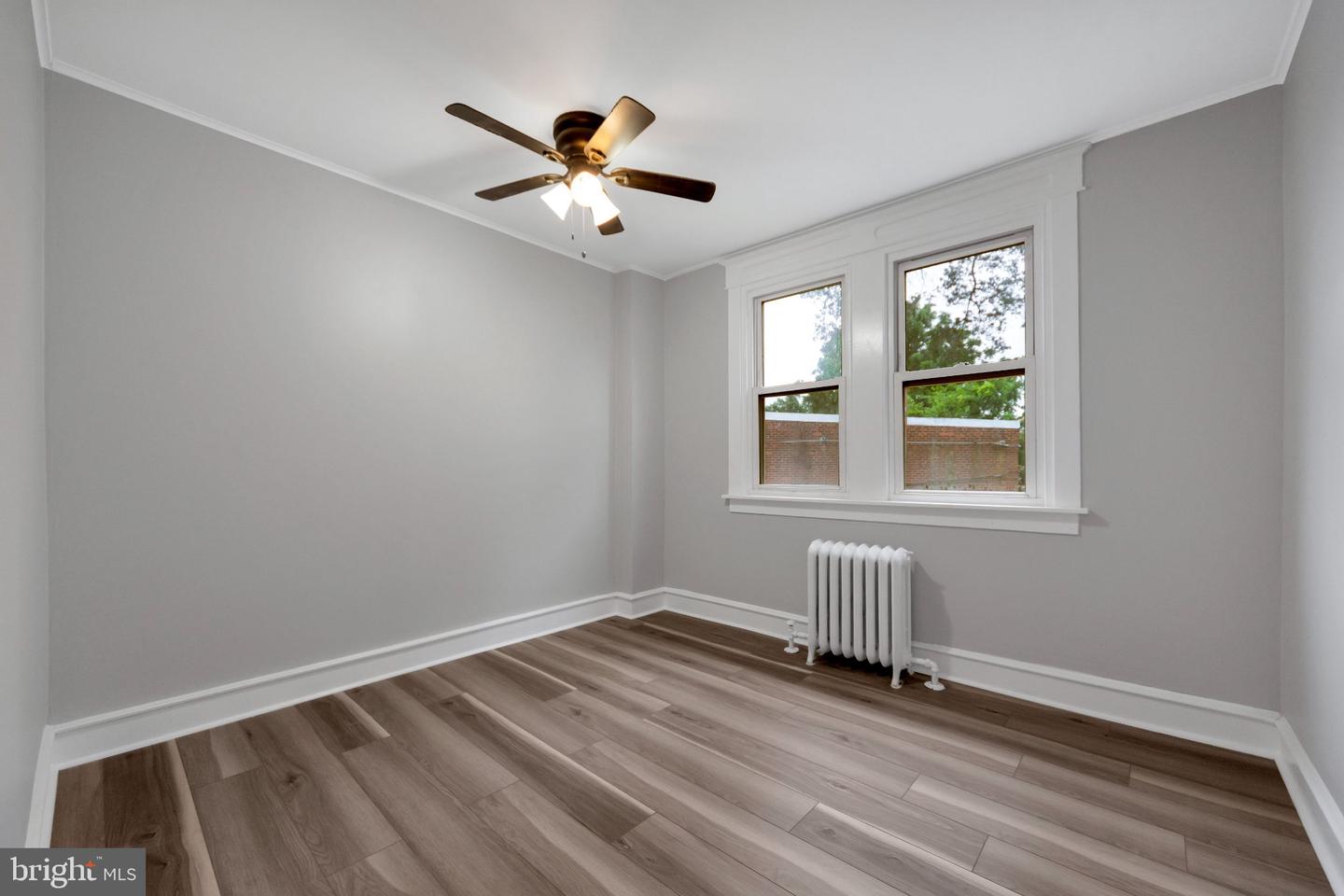 552 Larchwood Ave Property Photo 17
