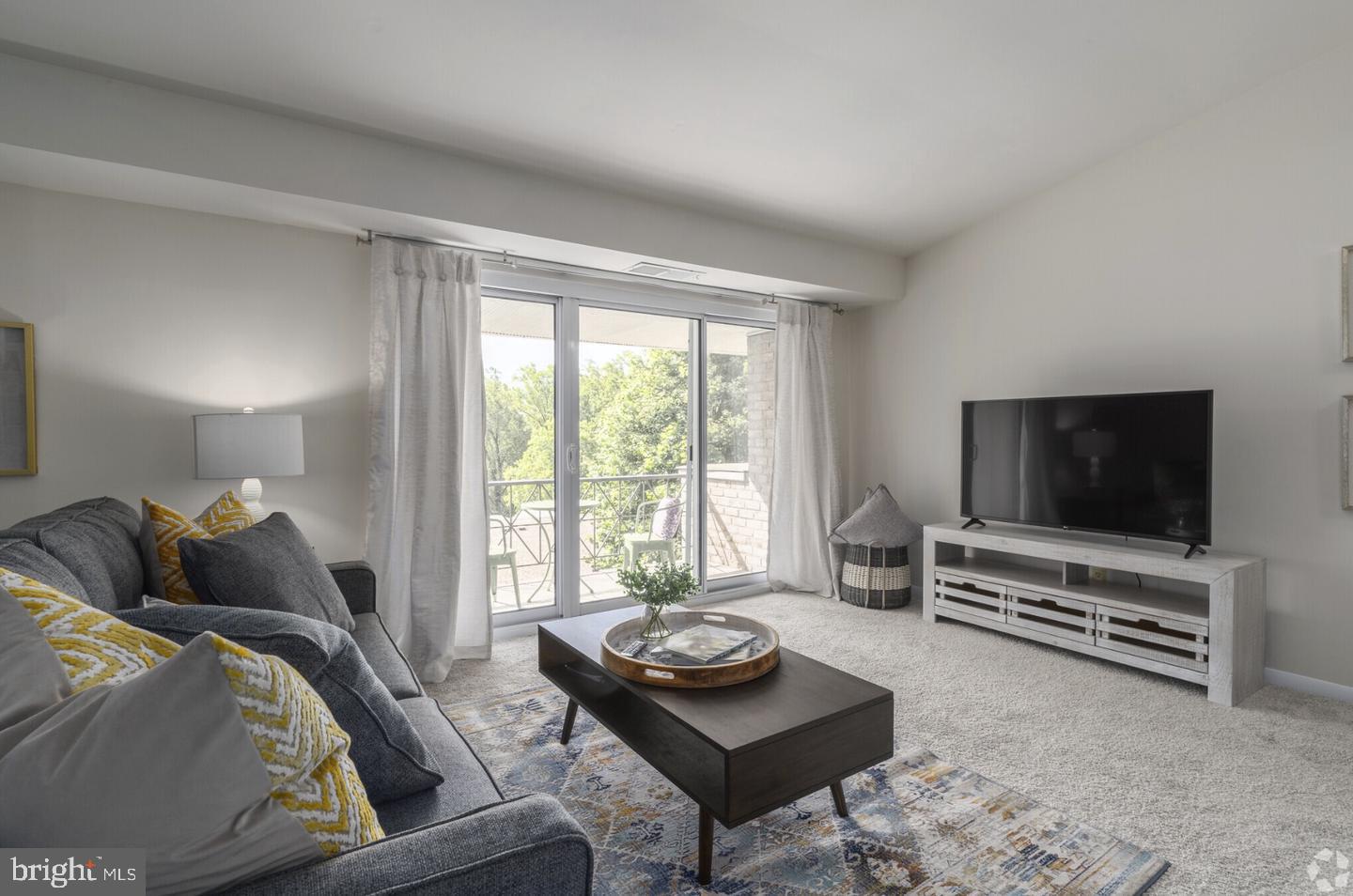 284 Iven Ave #270-2a Property Photo 10