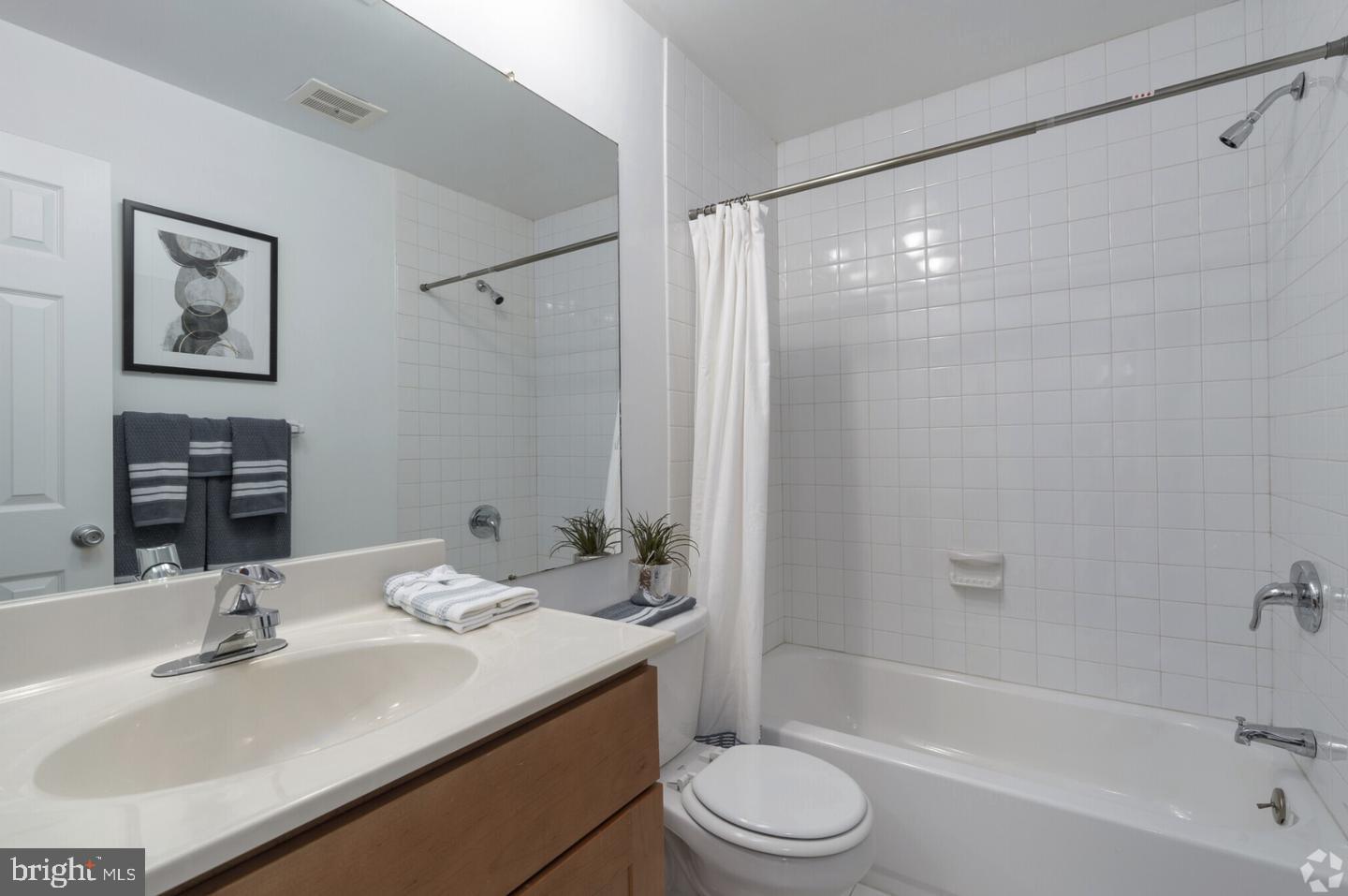 284 Iven Ave #270-2a Property Photo 12