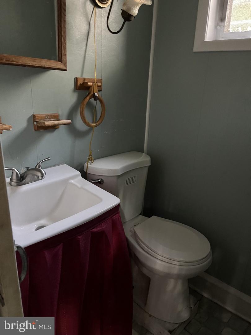 39 Beverly Ave Property Photo 11