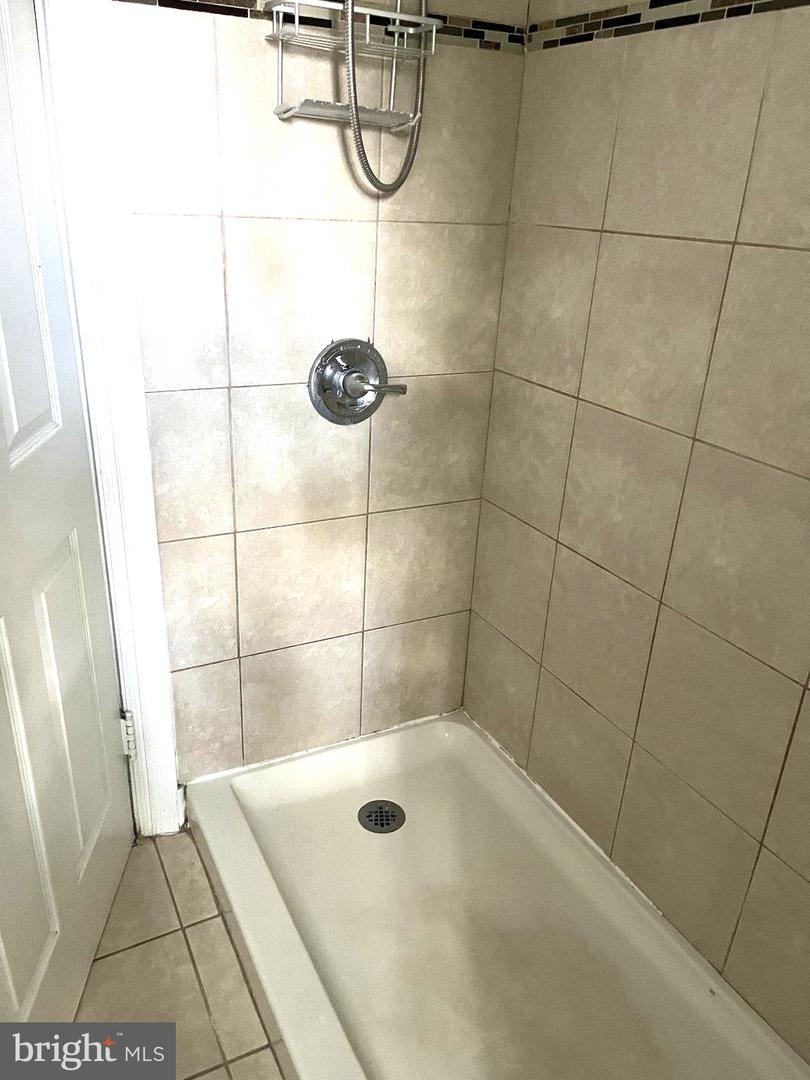 39 Beverly Ave Property Photo 16