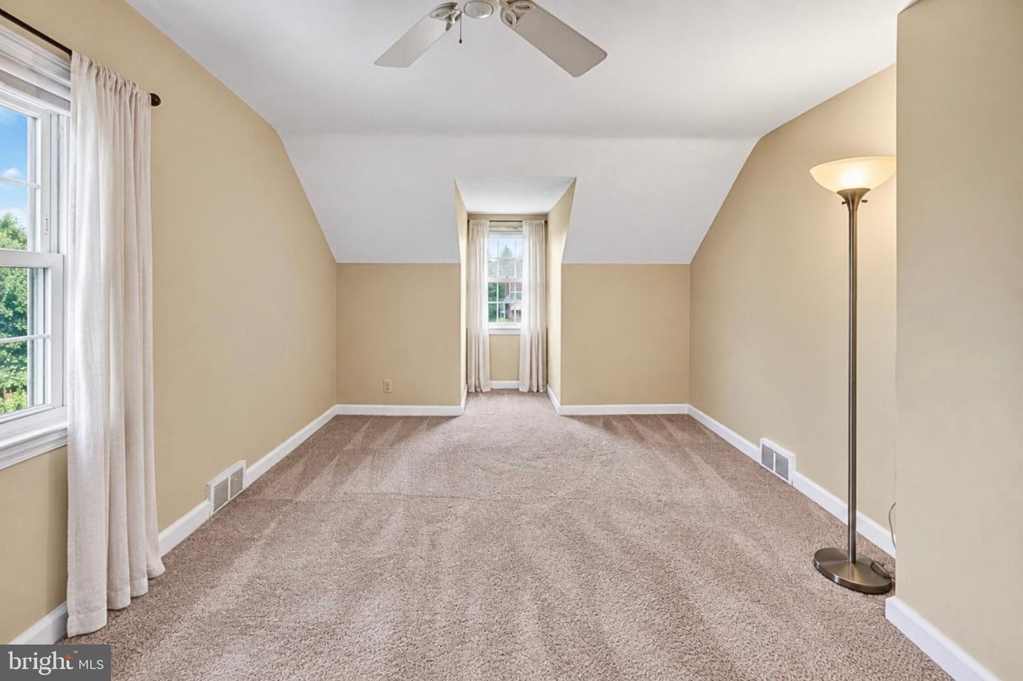 3523 Rhoads Ave Property Photo 26