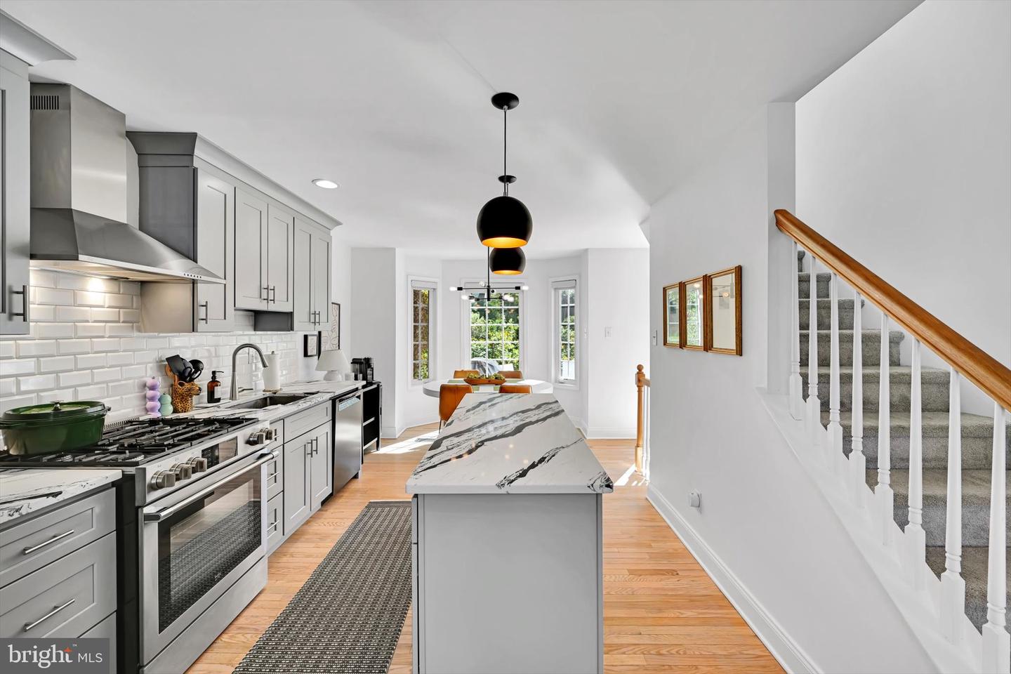 26 W 5th St Property Photo 17