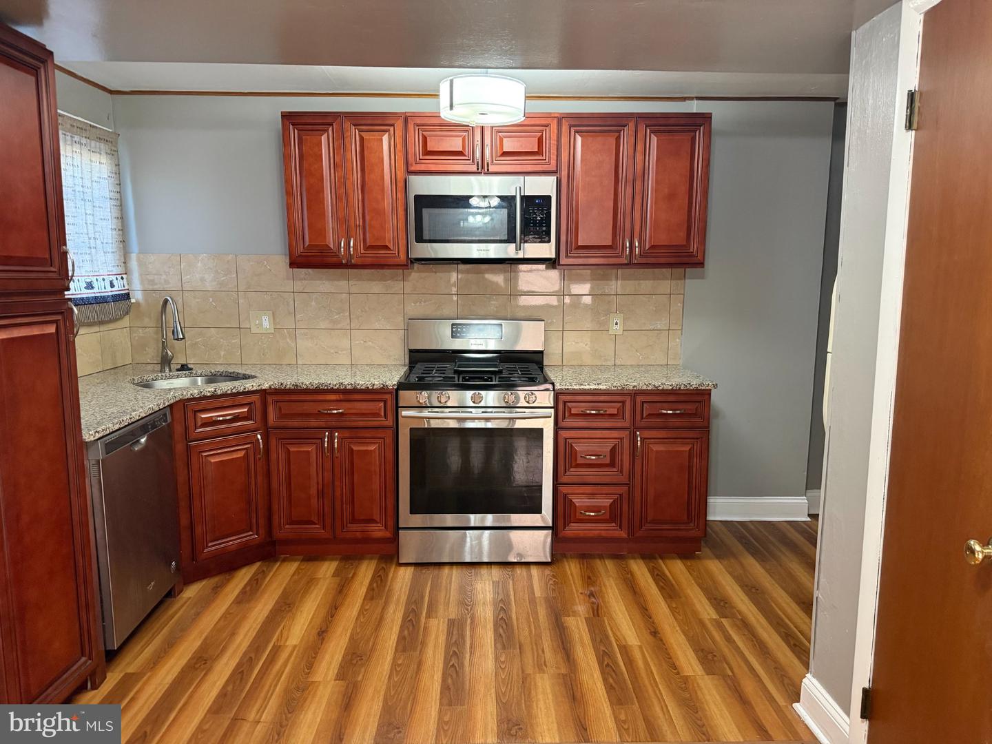791 Bennington Property Photo 14