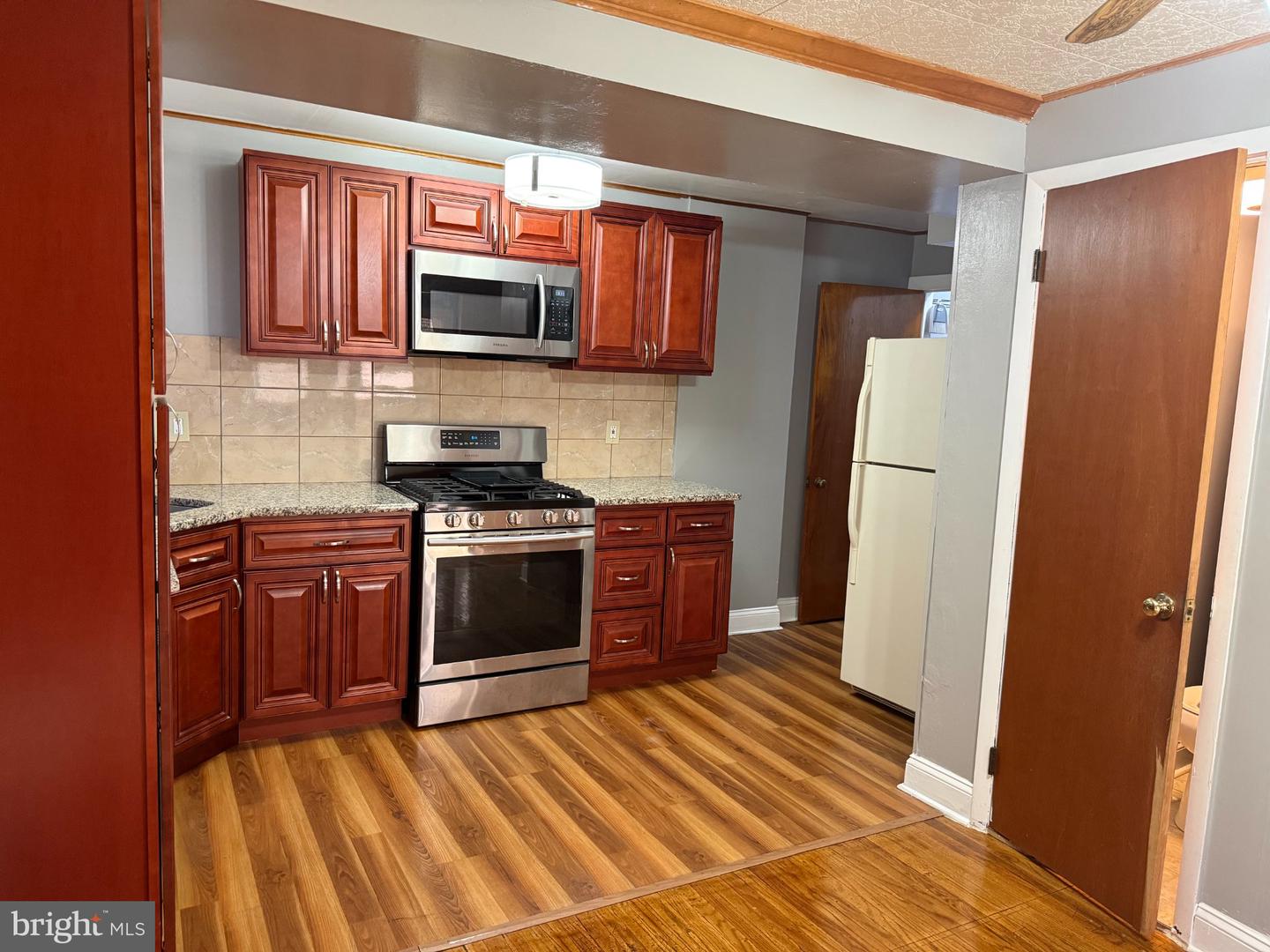 791 Bennington Property Photo 16