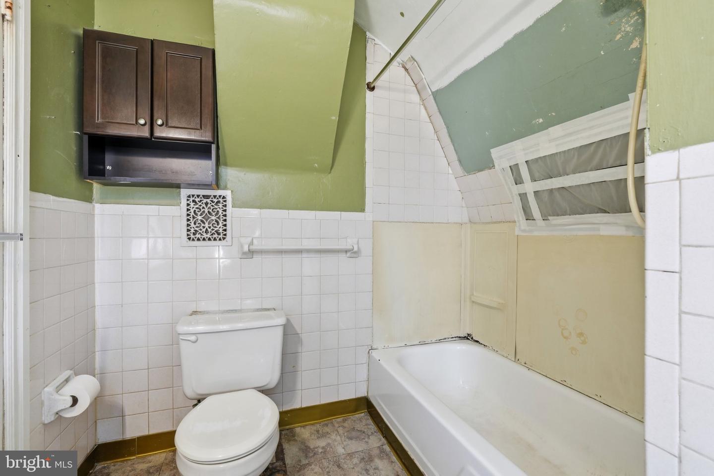 1 Spruce St Property Photo 18