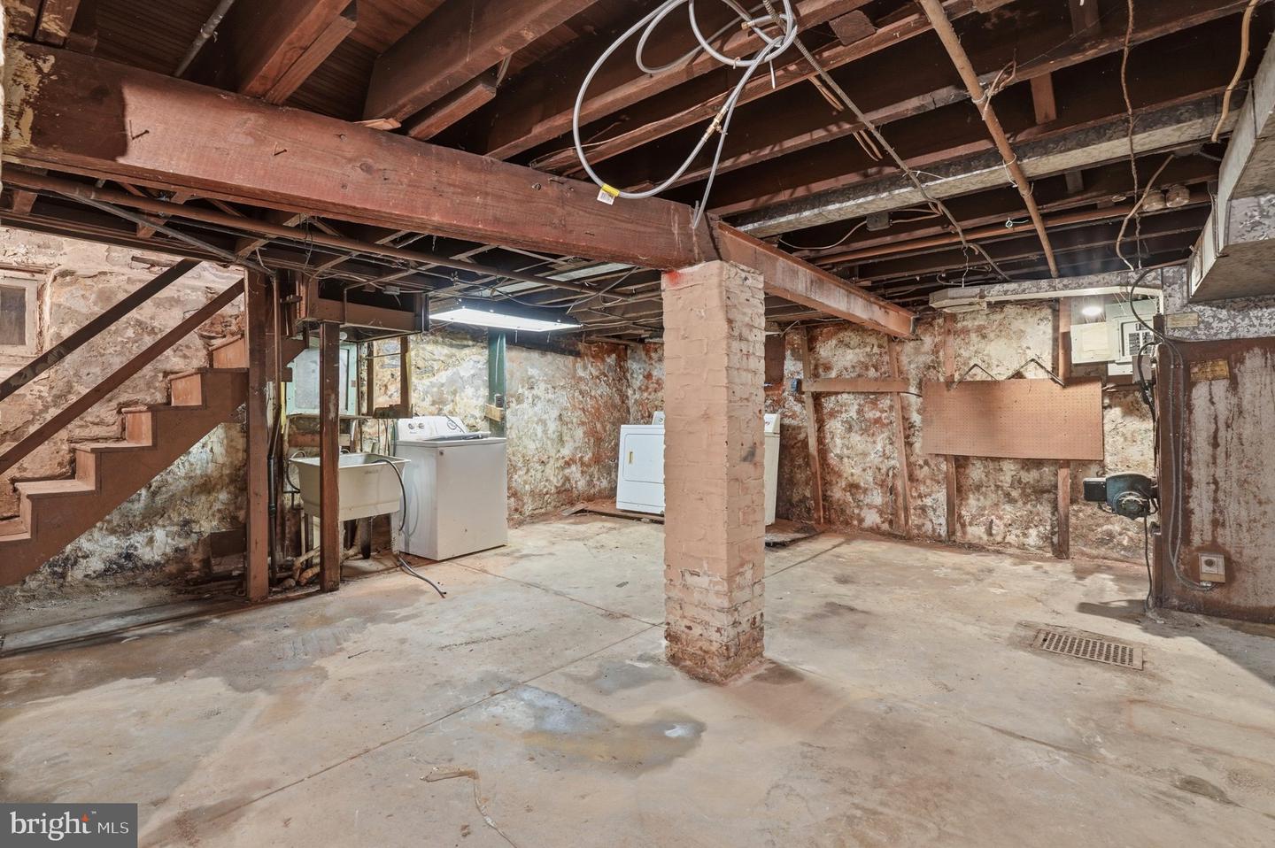 1 Spruce St Property Photo 23
