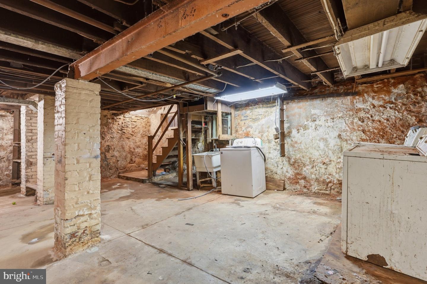 1 Spruce St Property Photo 24