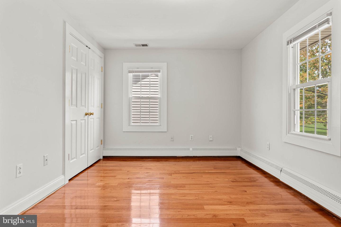 720 E Railroad Property Photo 16