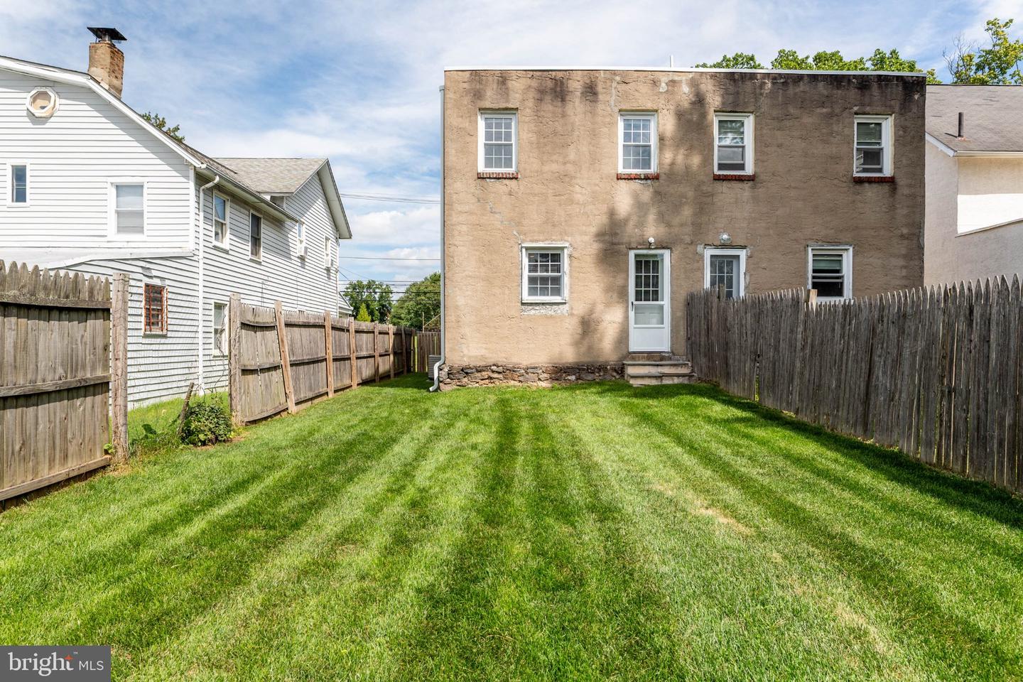 720 E Railroad Property Photo 20