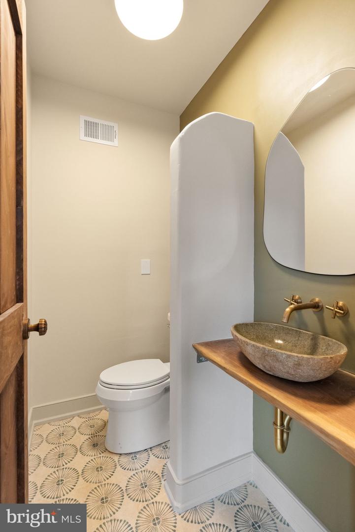 1526 Meadow Ln. Property Photo 66