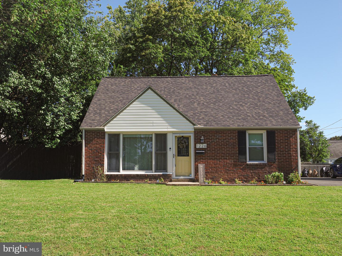 1226 UNIVERSITY AVE