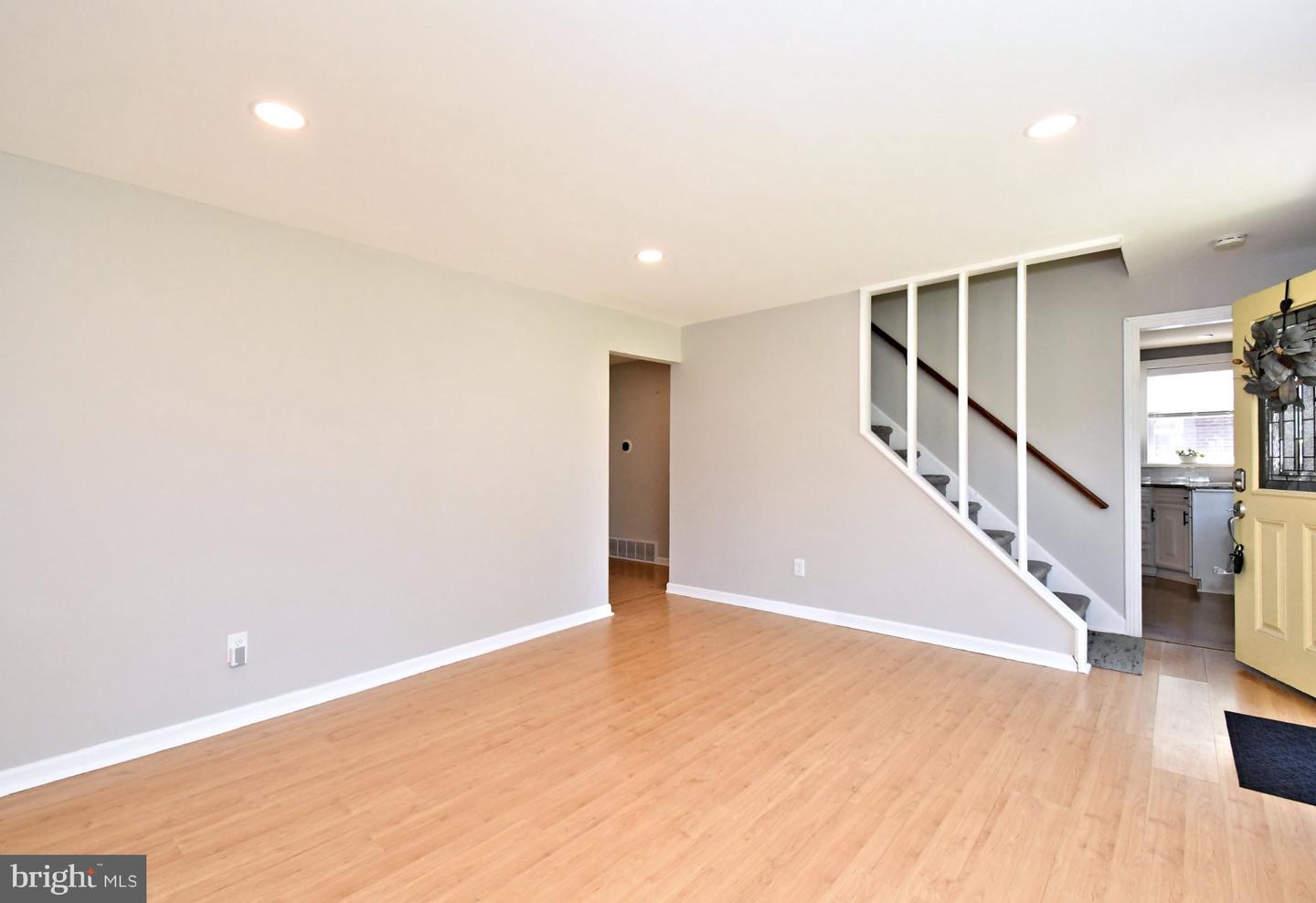 1226 University Ave Property Photo 5