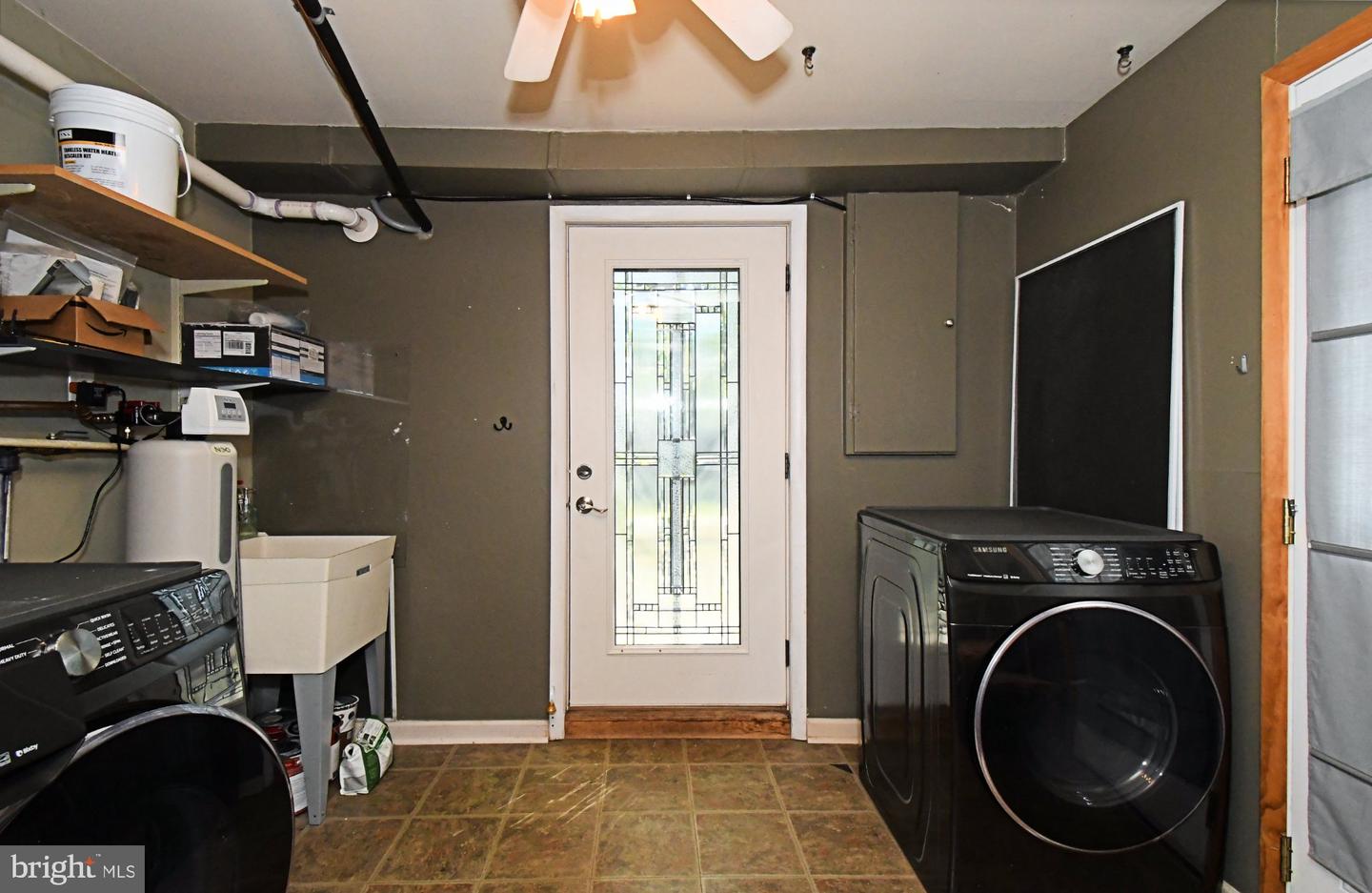 1226 University Ave Property Photo 12