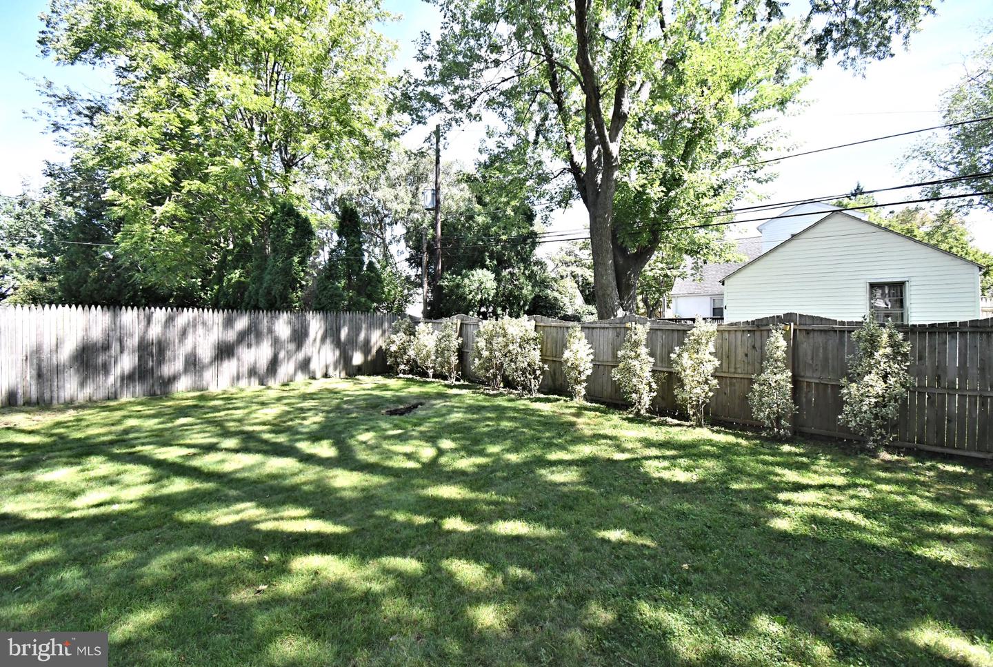 1226 University Ave Property Photo 37