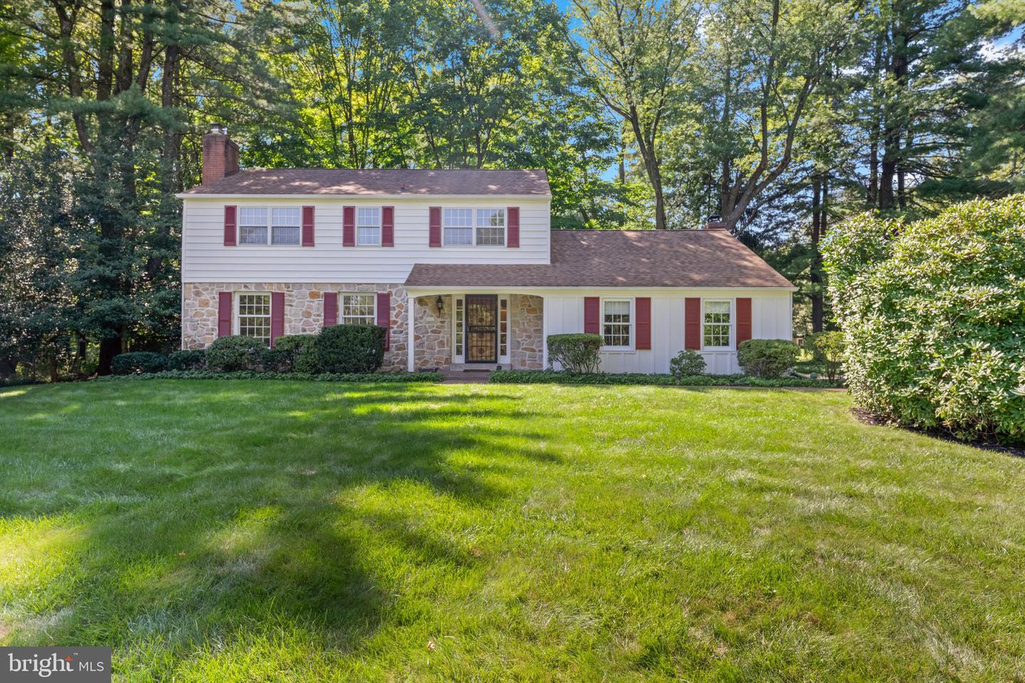 660 Radnor Valley Dr Property Photo 1