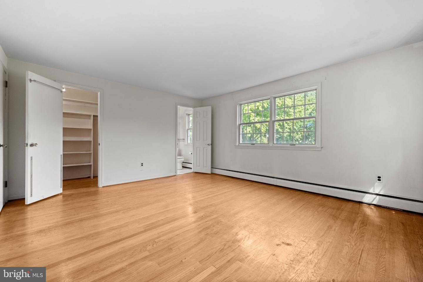 660 Radnor Valley Dr Property Photo 10