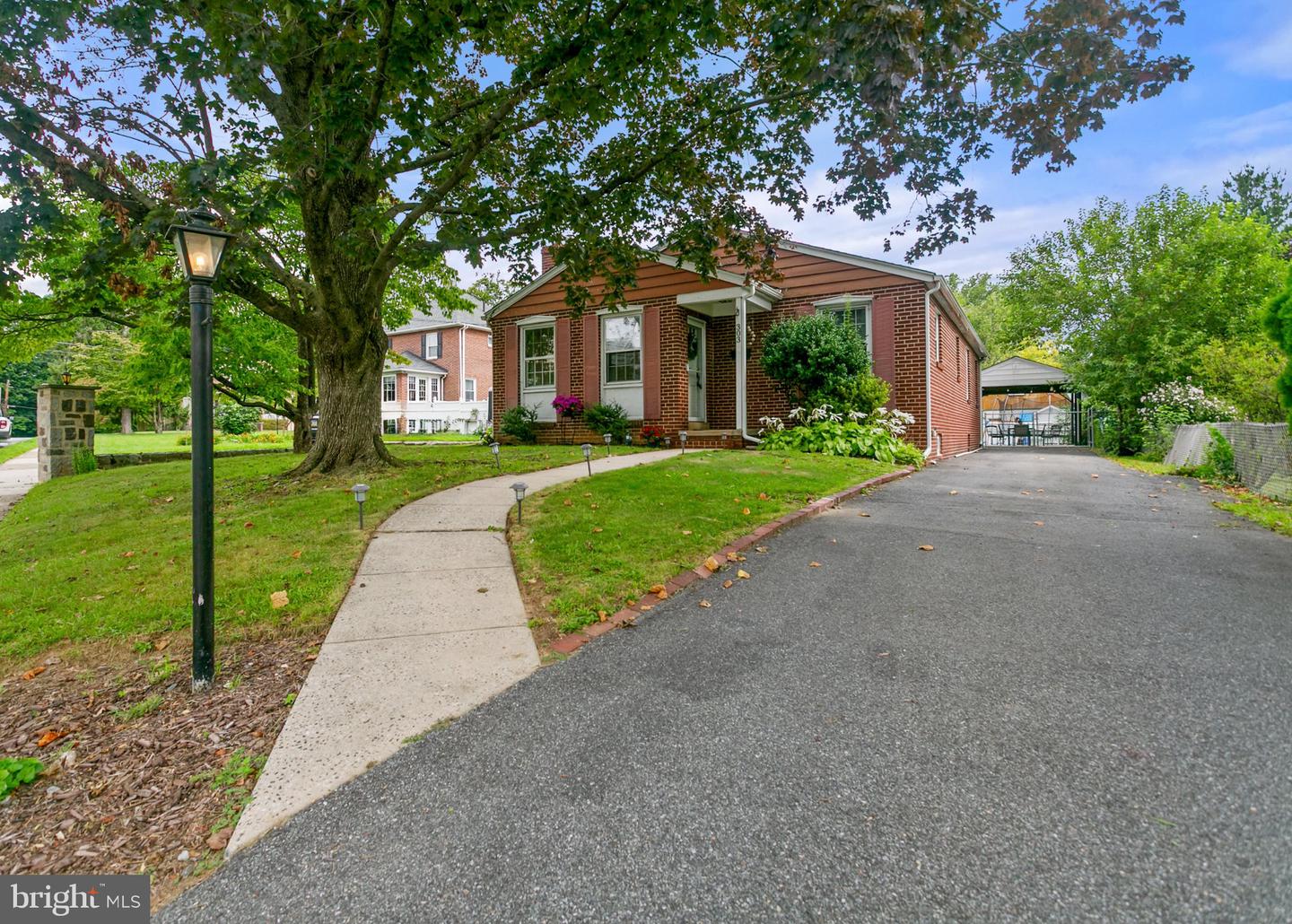 303 Inskeep Ave Property Photo 1