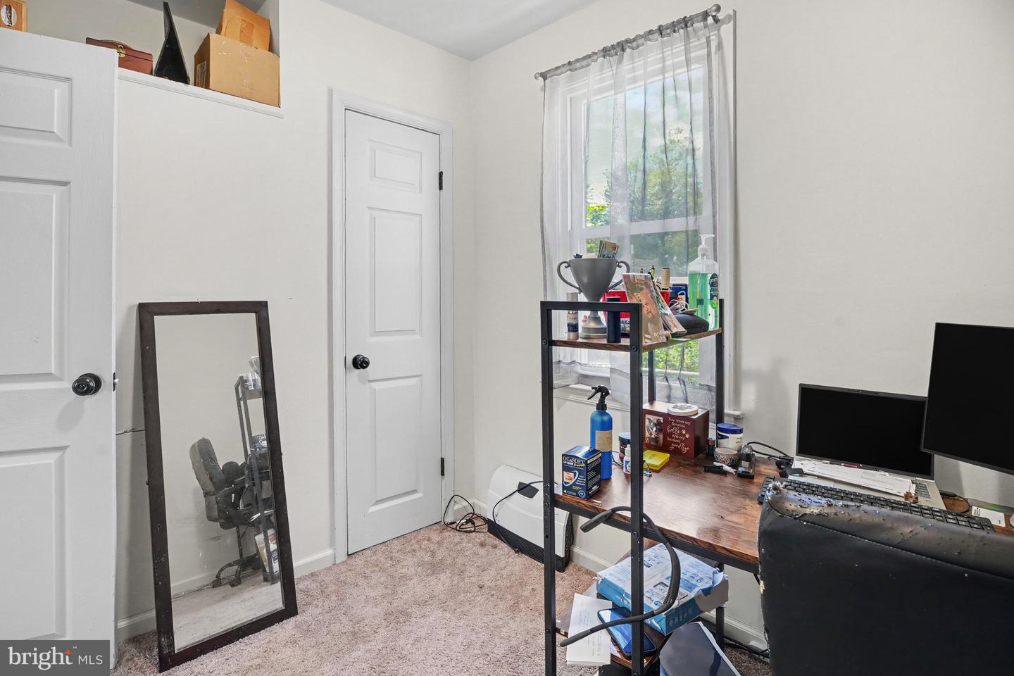 935 Hillside Ave Property Photo 18