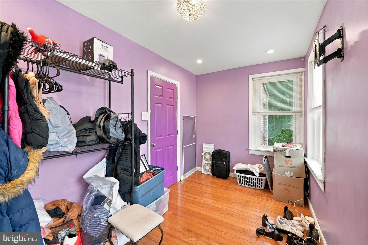 215 E 13th Property Photo 14