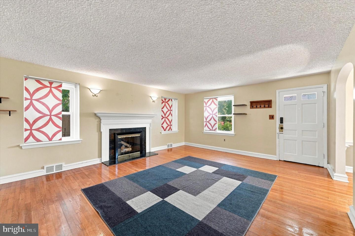 416 Broadview Rd Property Photo 4
