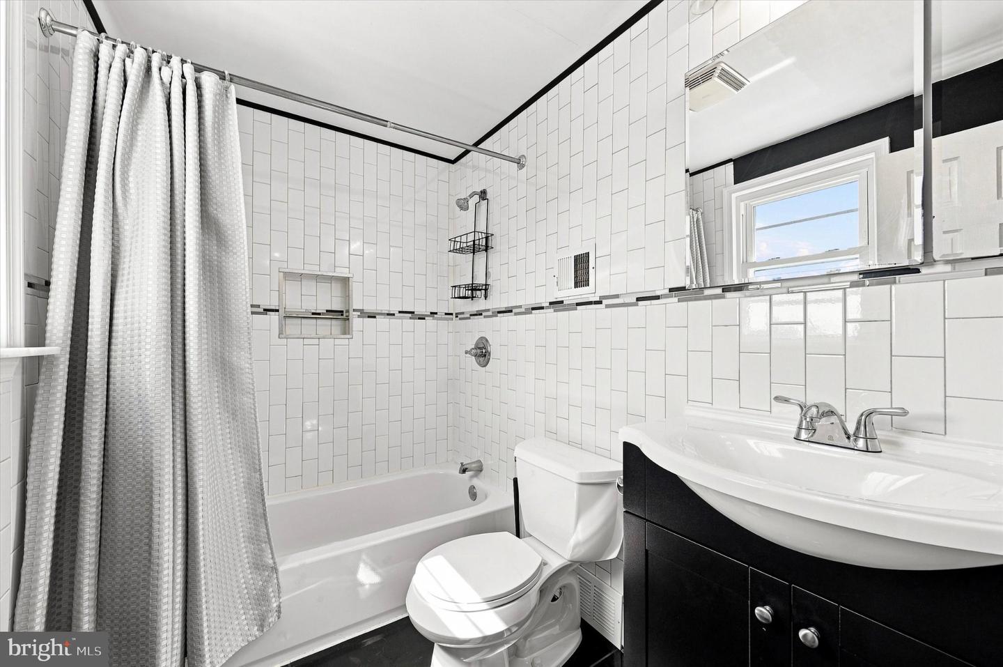 416 Broadview Rd Property Photo 18