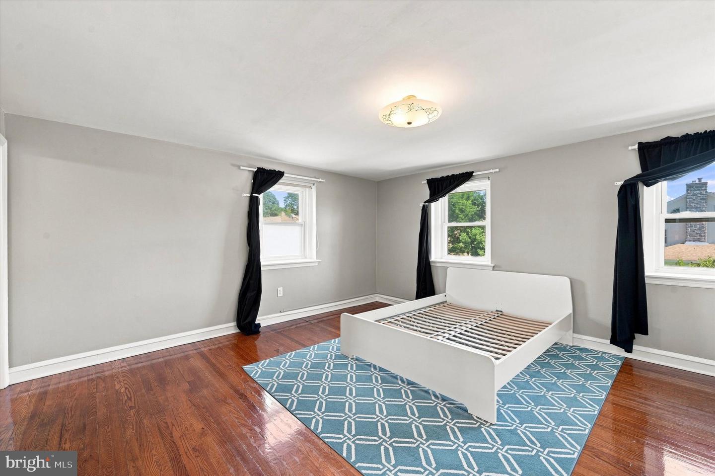 416 Broadview Rd Property Photo 25