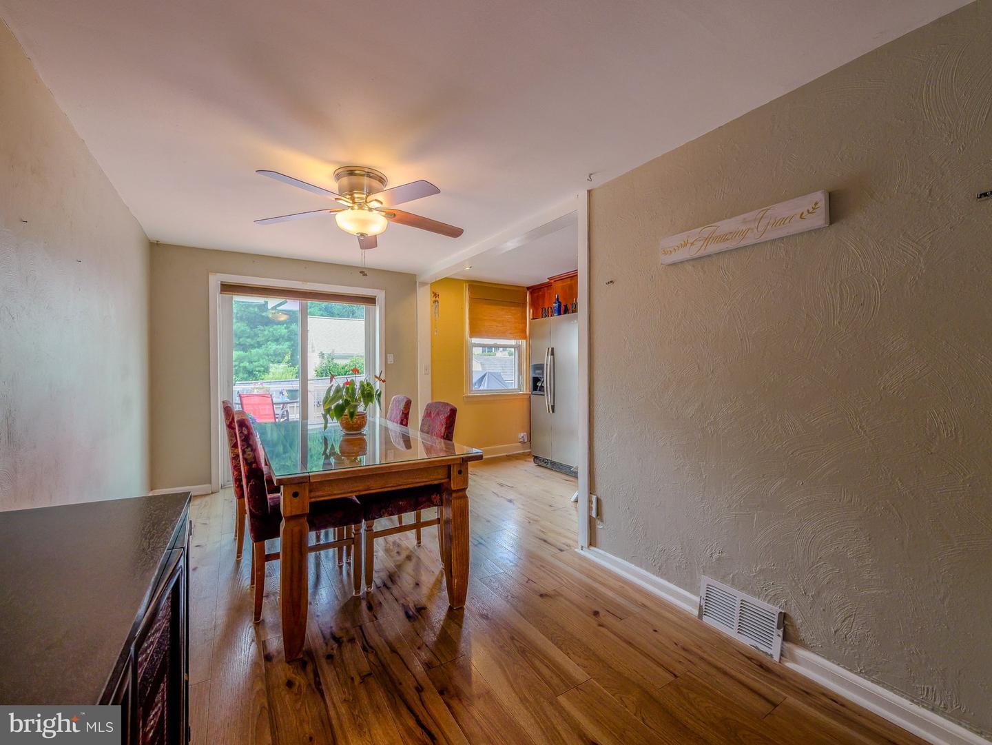 5360 Delmar Rd Property Photo 12