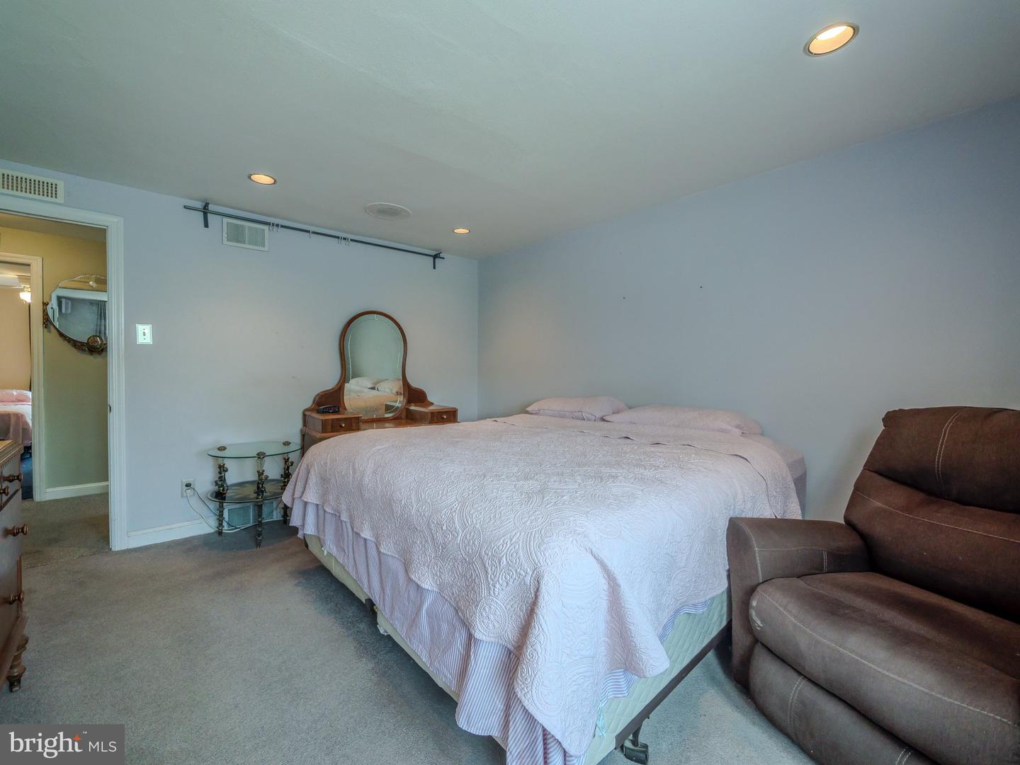 5360 Delmar Rd Property Photo 26