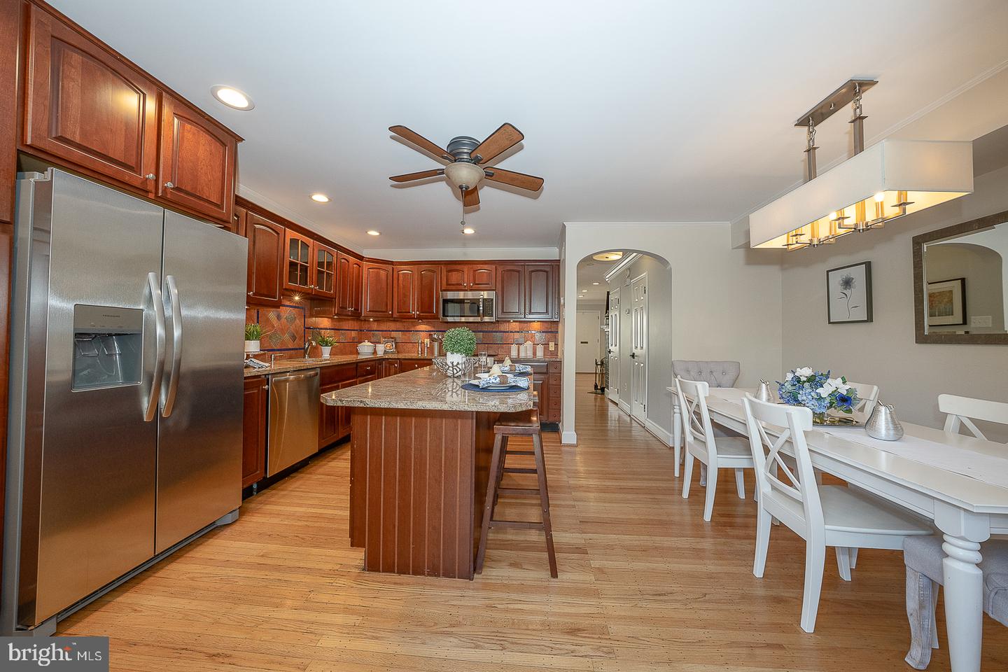 207 Bloomingdale Ave #8b Property Photo 11