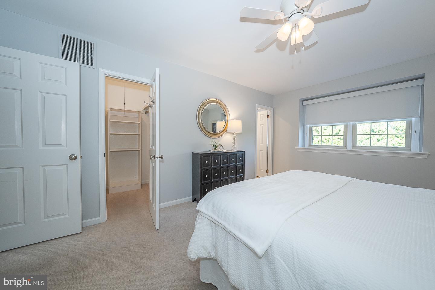 207 Bloomingdale Ave #8b Property Photo 23