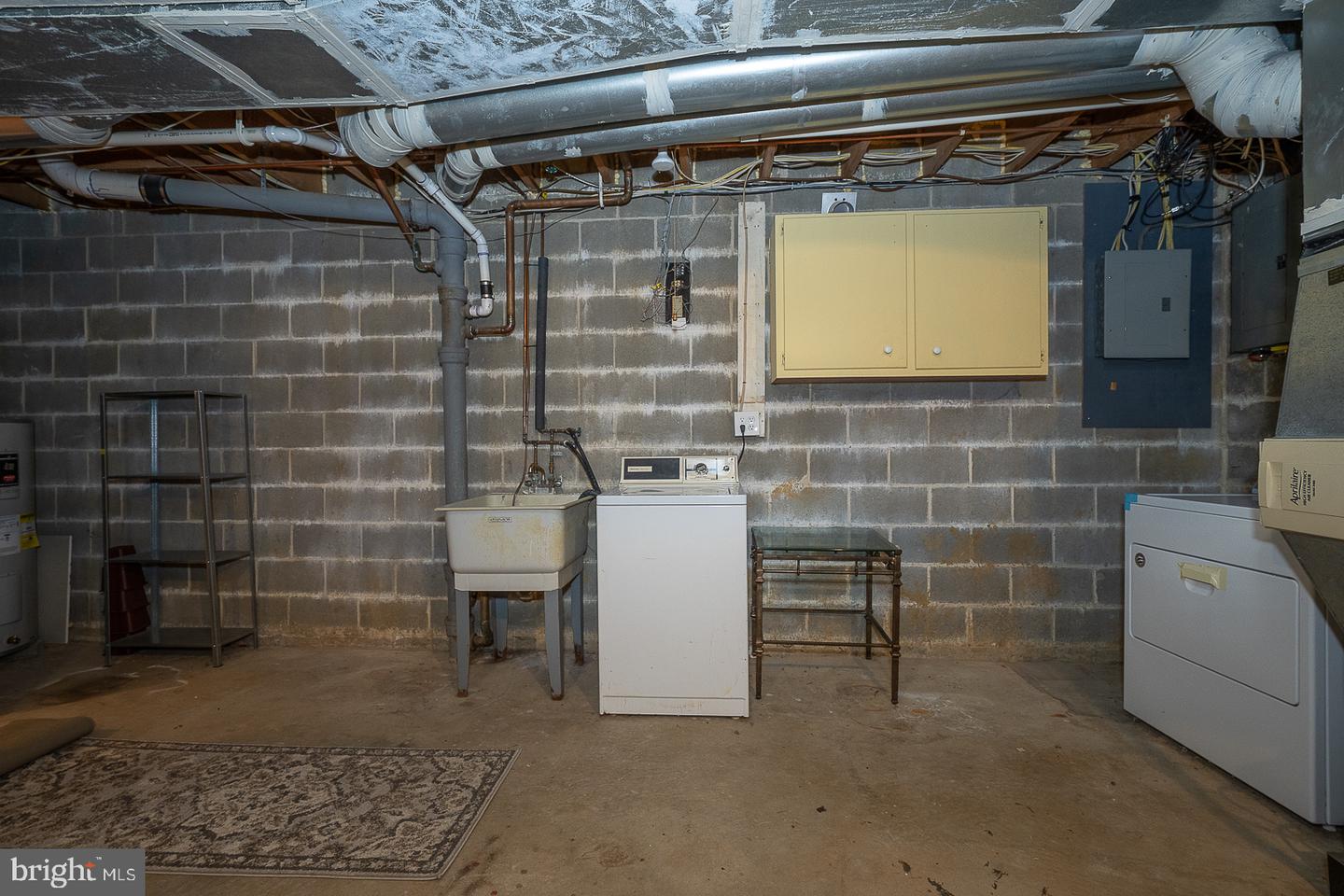 207 Bloomingdale Ave #8b Property Photo 38