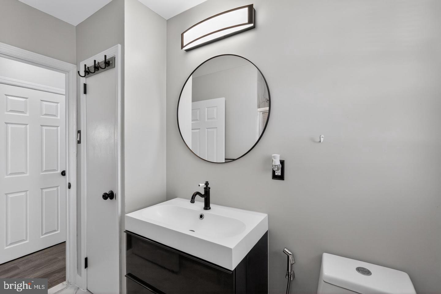 110 Mccormick Ave Property Photo 26