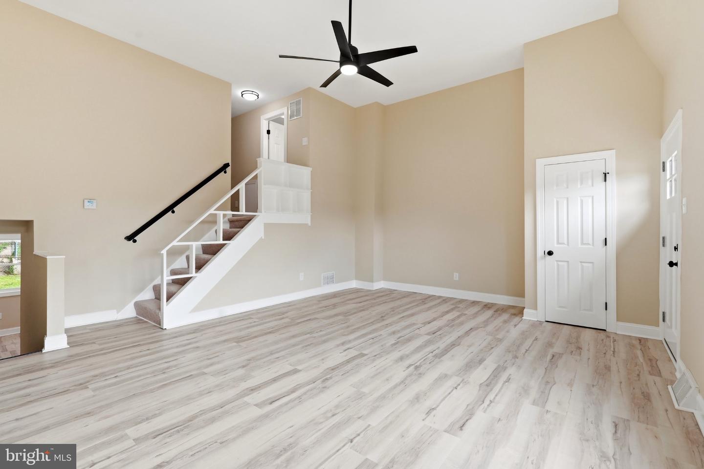 138 Fronefield Ave Property Photo 4