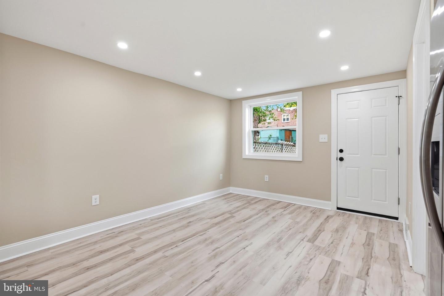 138 Fronefield Ave Property Photo 13