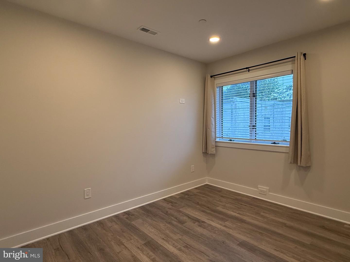 415 Jasper #2 Property Photo 7
