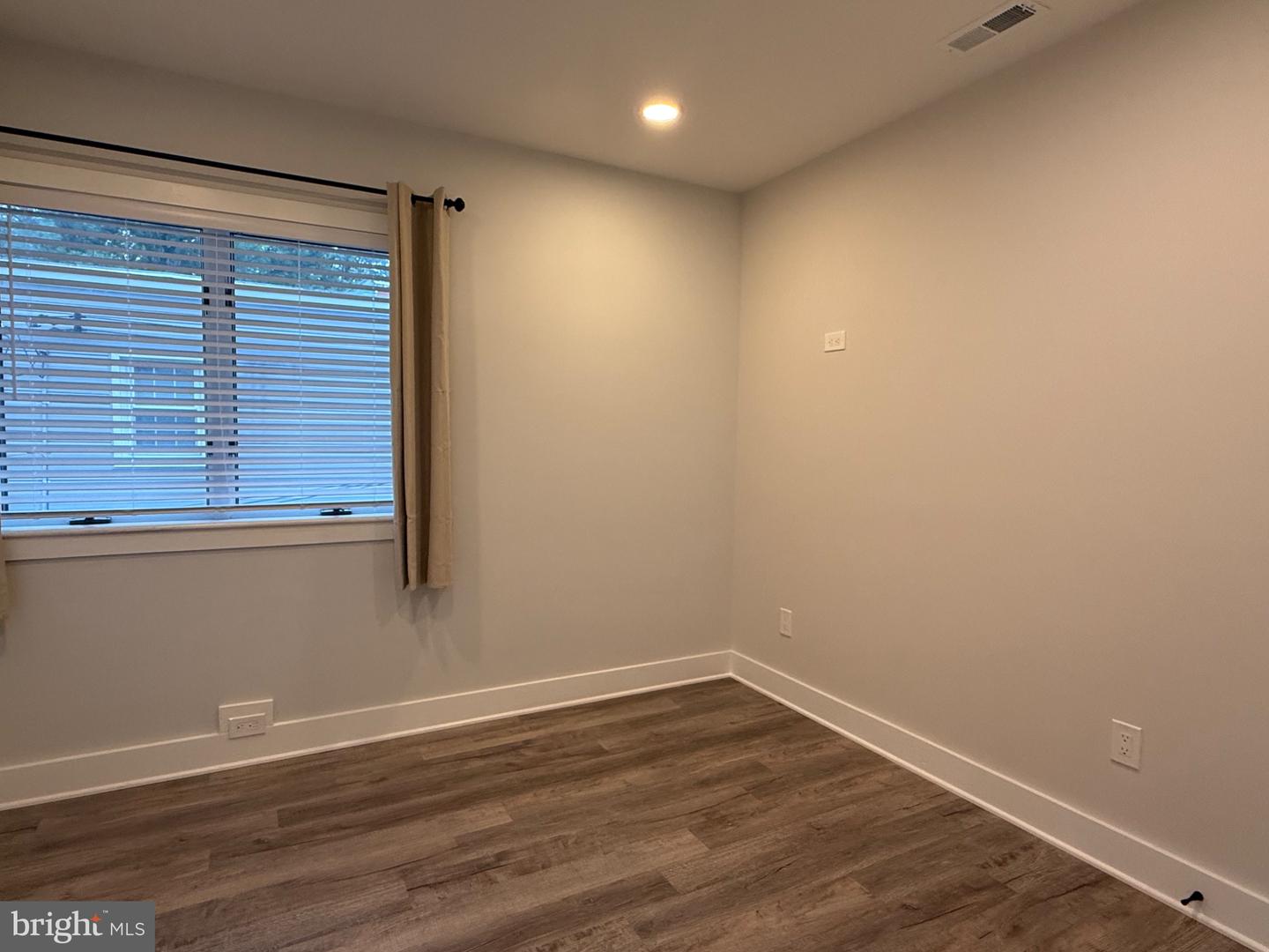 415 Jasper #2 Property Photo 9