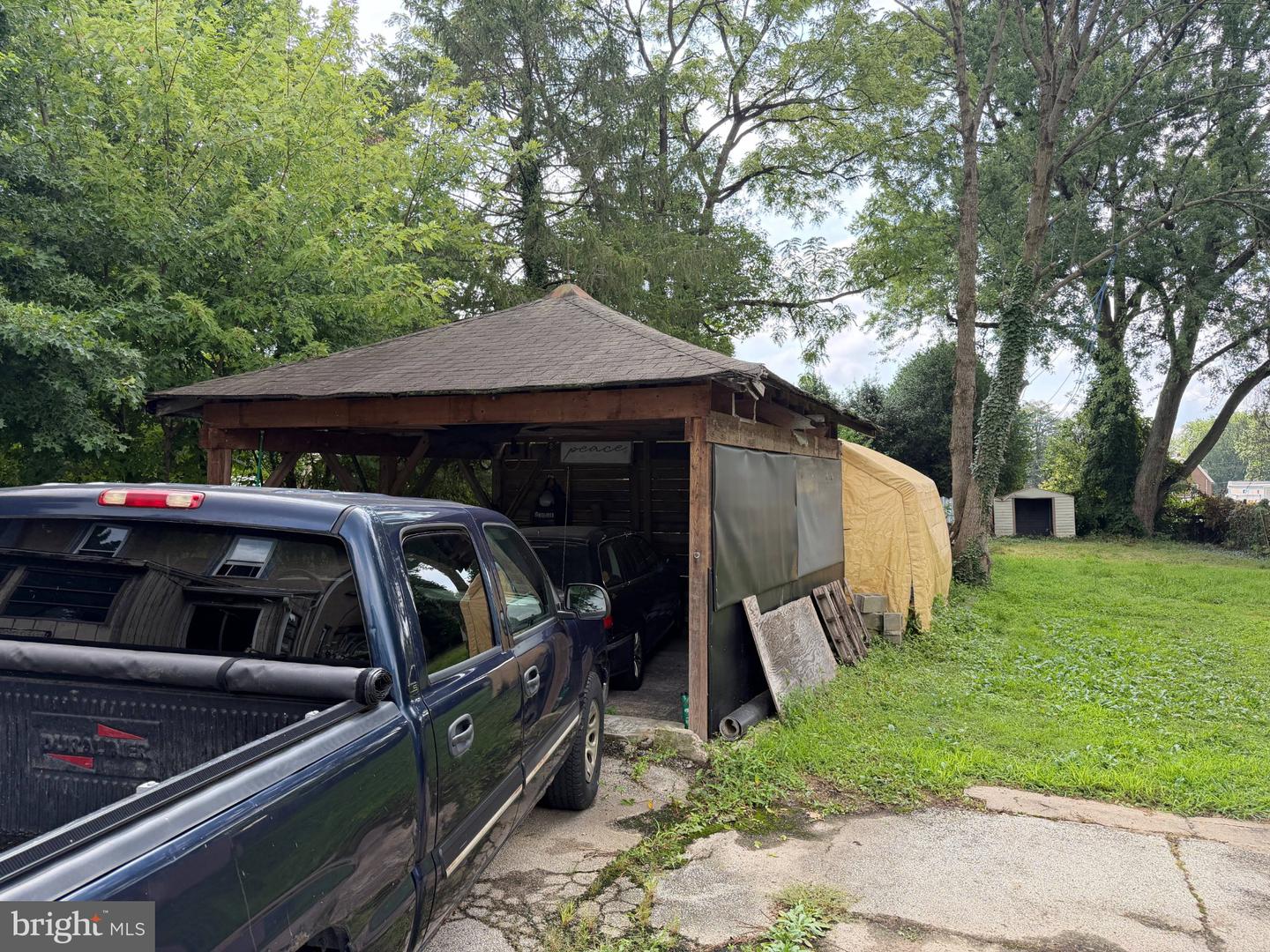 710 Ash Ave Property Photo 20
