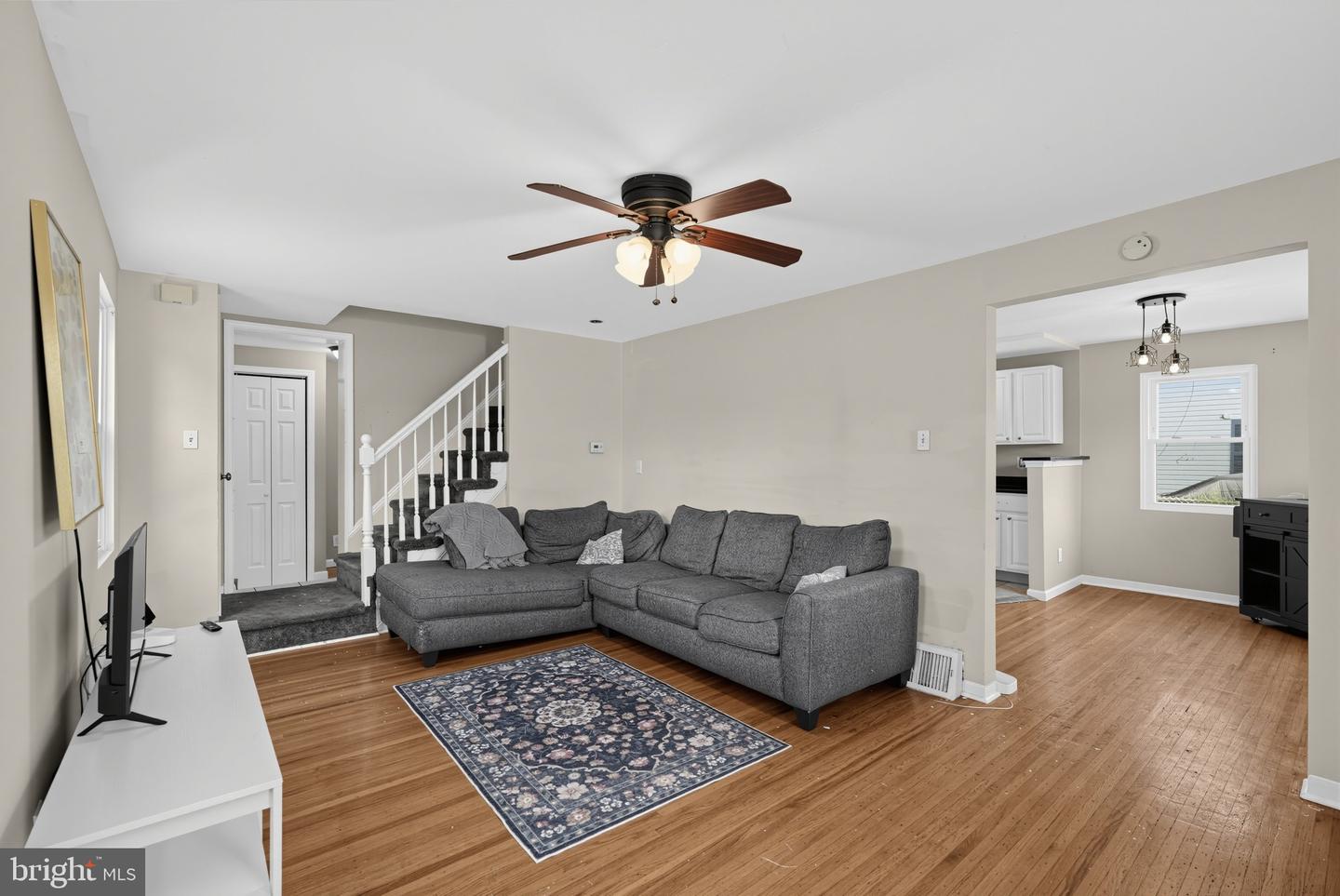 2739 Springhill Rd Property Photo 6